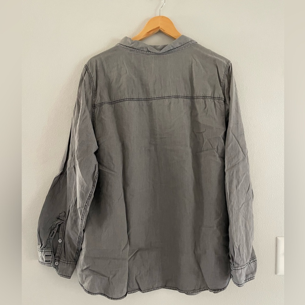 Torrid Grey Button-Down Long Sleeve Shirt - Picture 2 of 5